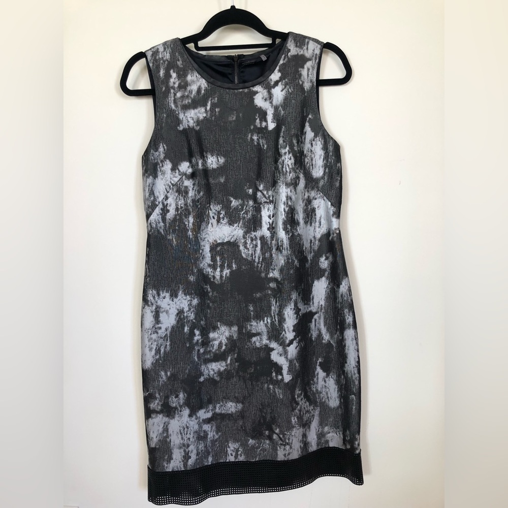 Elie Tahari Shift Dress with black leather trim details